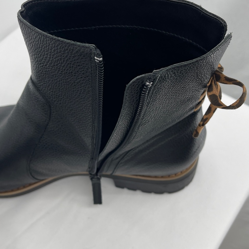 VIOLET & RED JORDYN Black Leather Ankle Boots WOMENS SIZE 11M SIDE ZIPPER - Picture 7 of 12